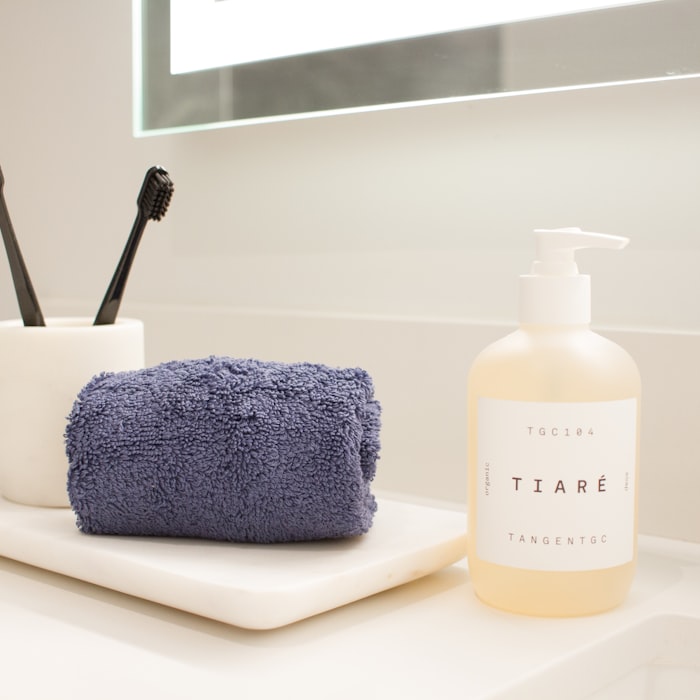 Coordinated bathroom accessories collection
